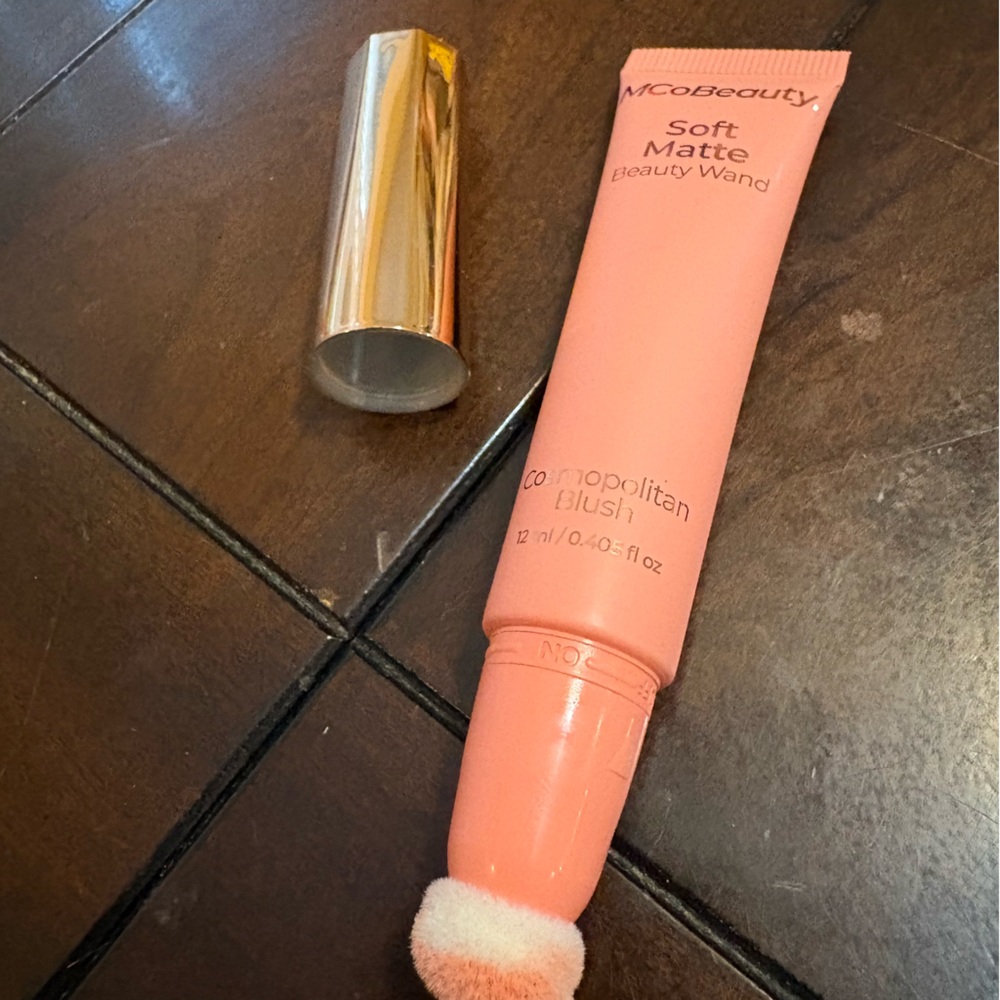 MCoBeauty Soft Matte Beauty Wand Cosmopolitan Blush